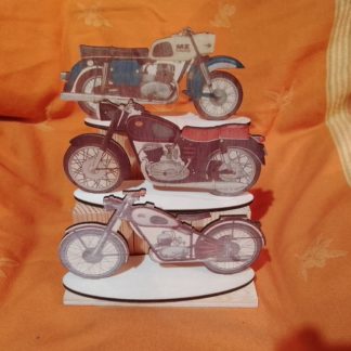 Motorkerékpár modell falapon
